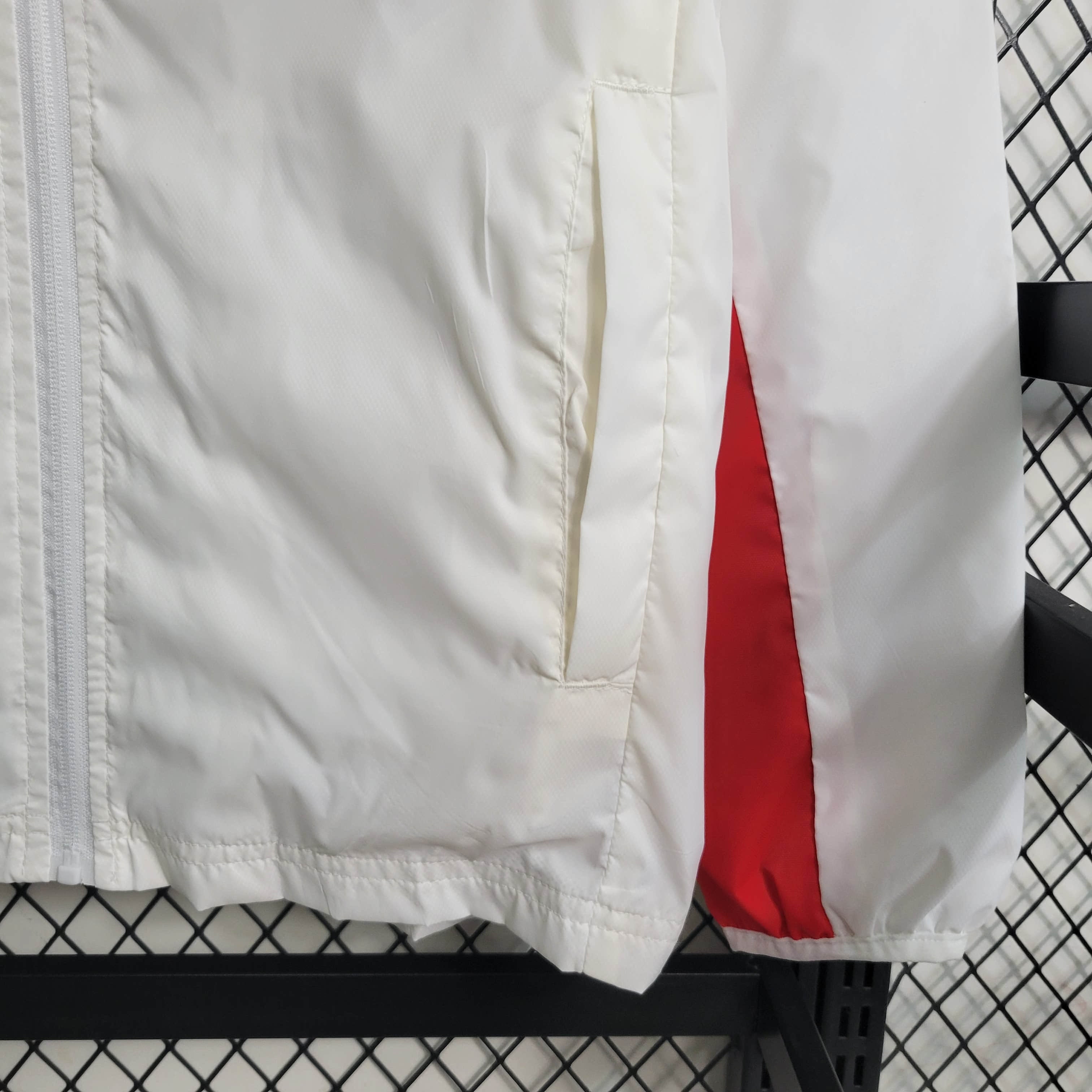 Windbreaker - Barcelona 23/24