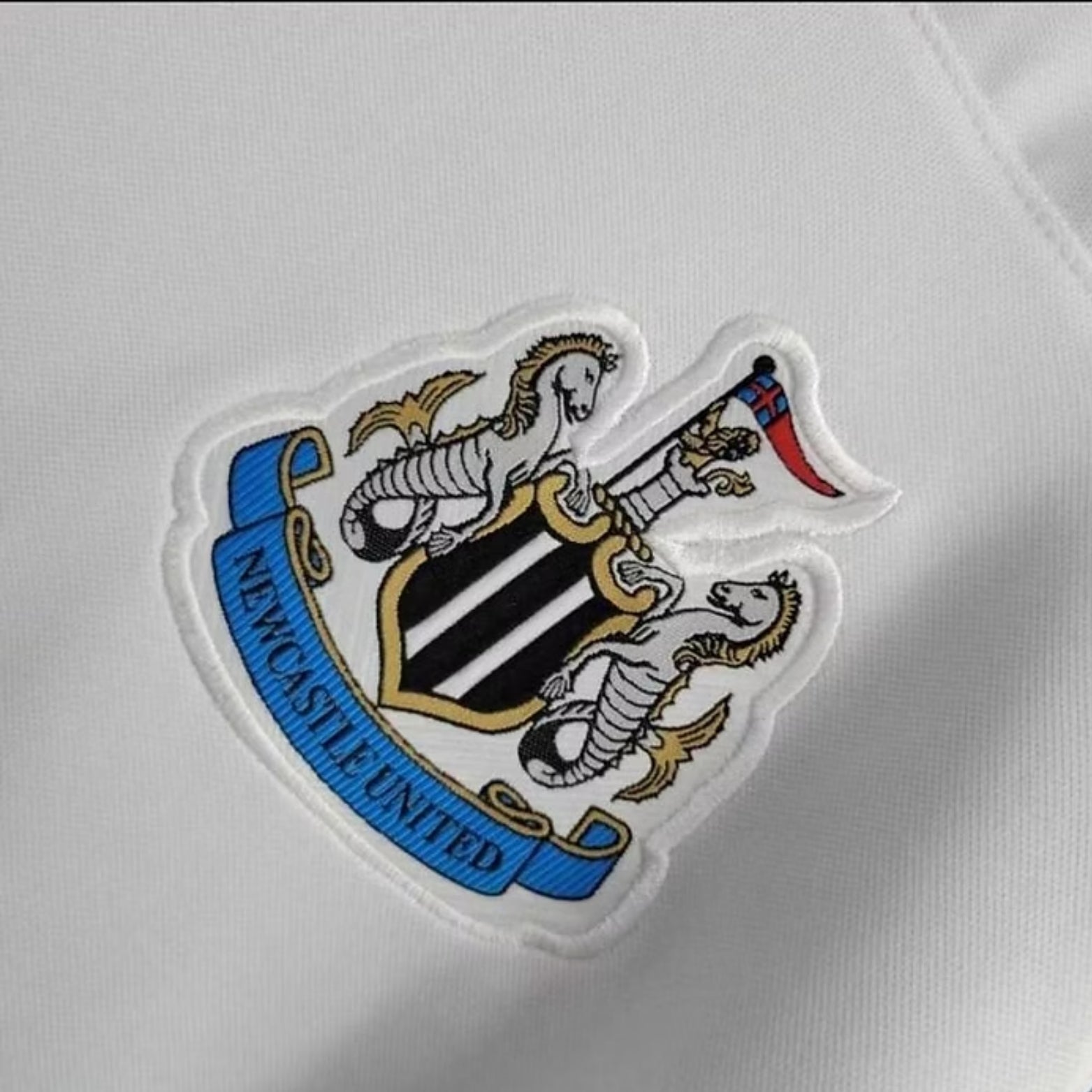 Newcastle Away 99/00