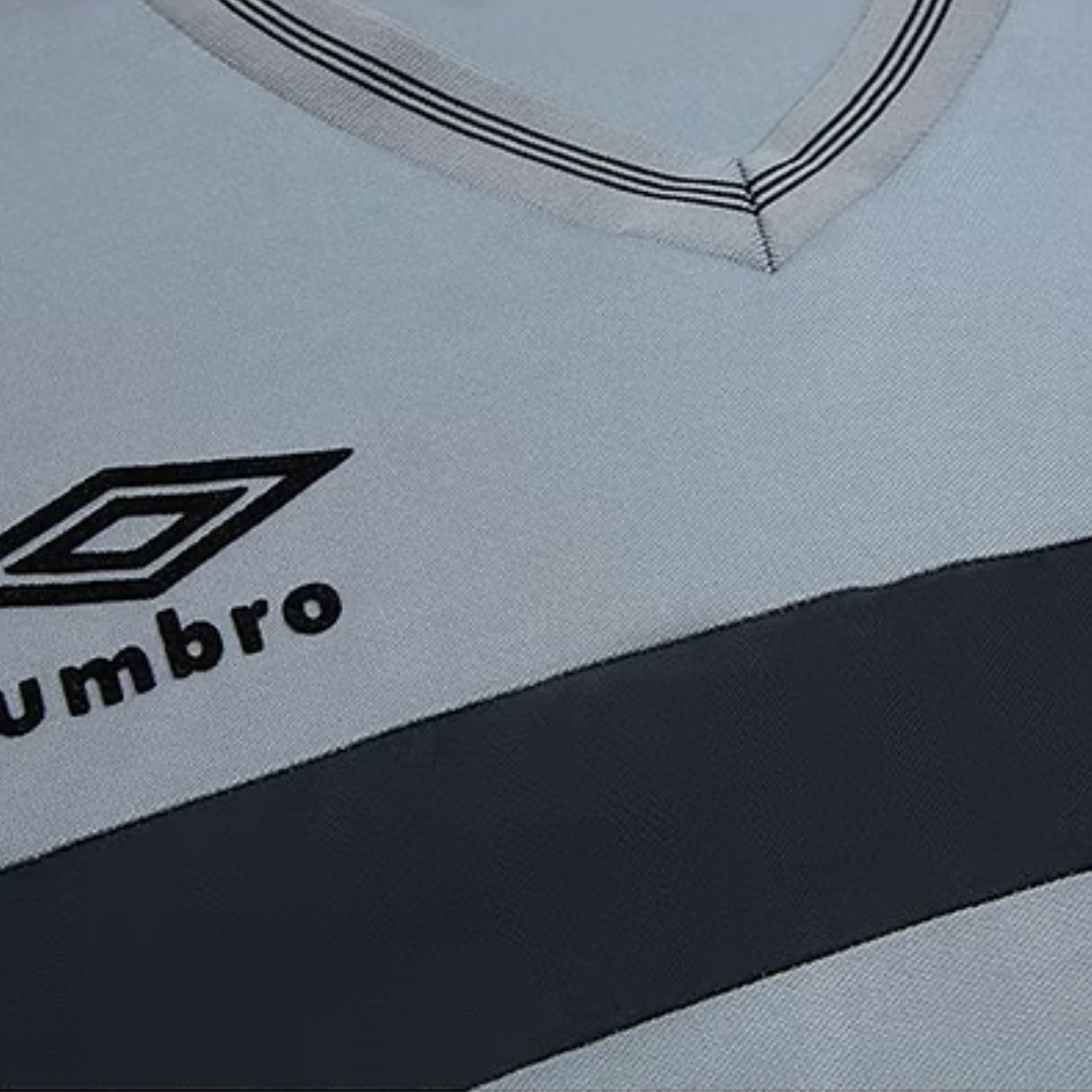 Newcastle Away 83/84