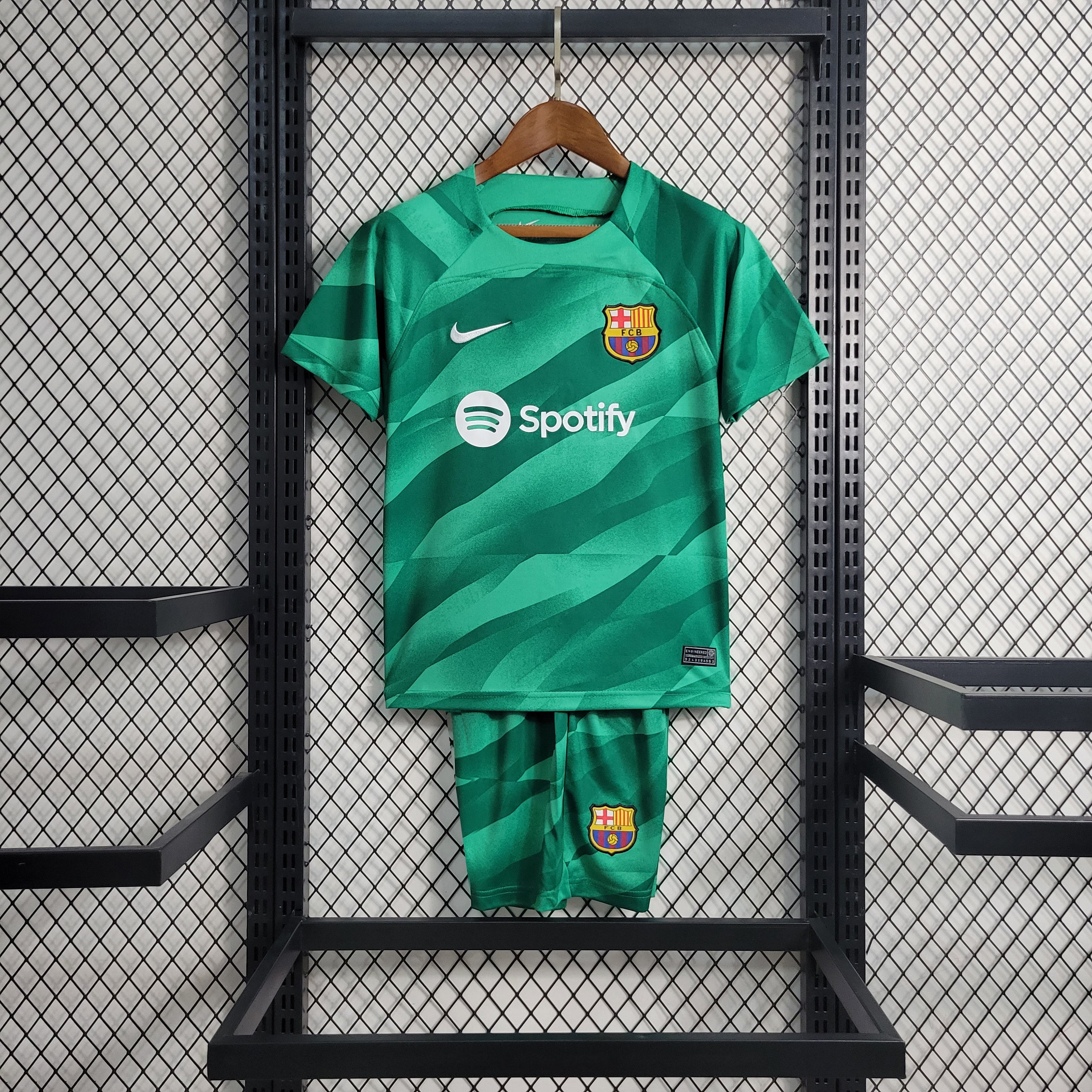 Kit - Barcelona Goalkeeper 23/24 - Game Day
