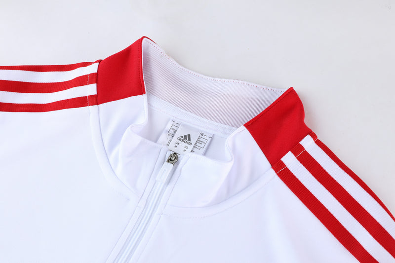 Manchester United 23/24 - Tracksuit - 1/2 Zip