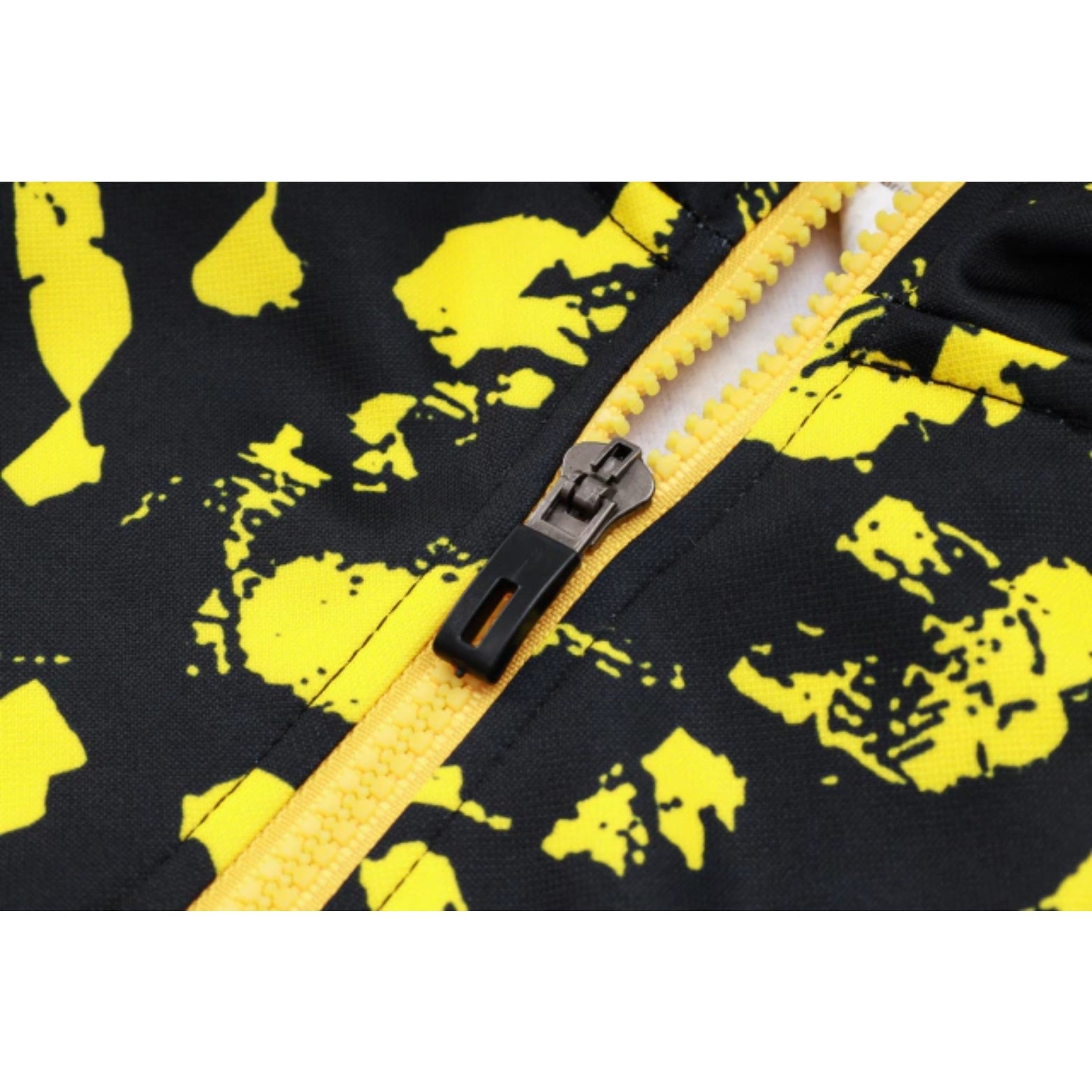 Borussia Dortmund 24/25 - Tracksuit - 1/2 Zip w/ Hoodie