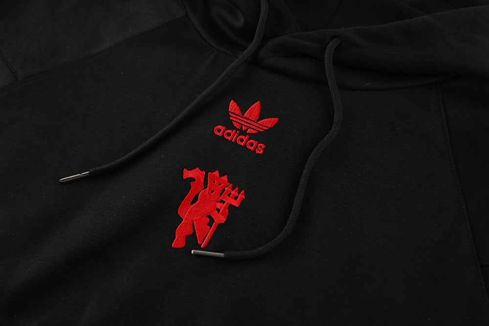 Manchester United 24/25 - Tracksuit w/Hoodie