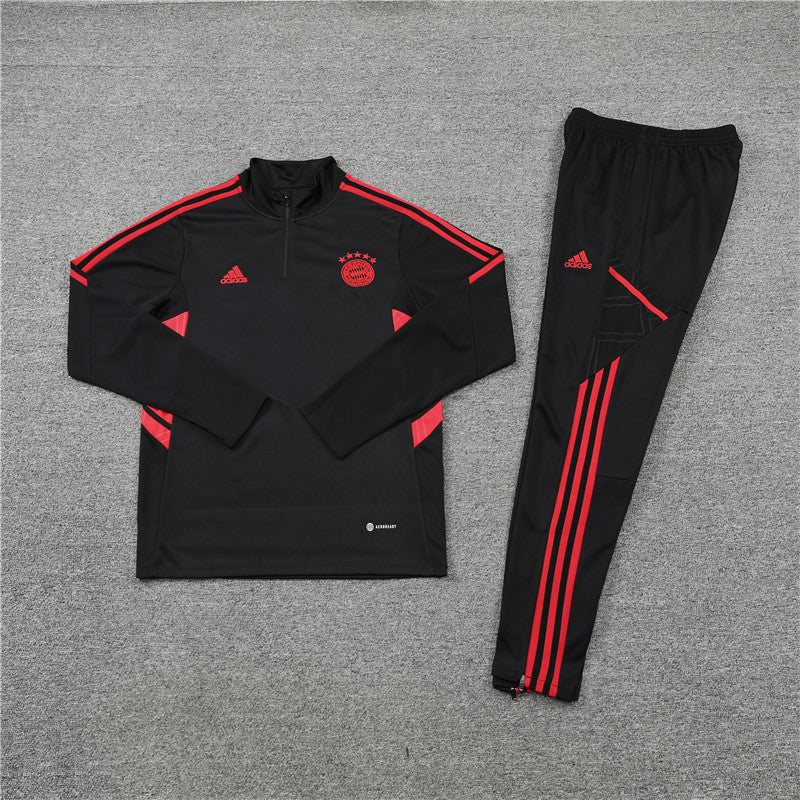 Bayern Munich 23/24 - Tracksuit - 1/2 Zip