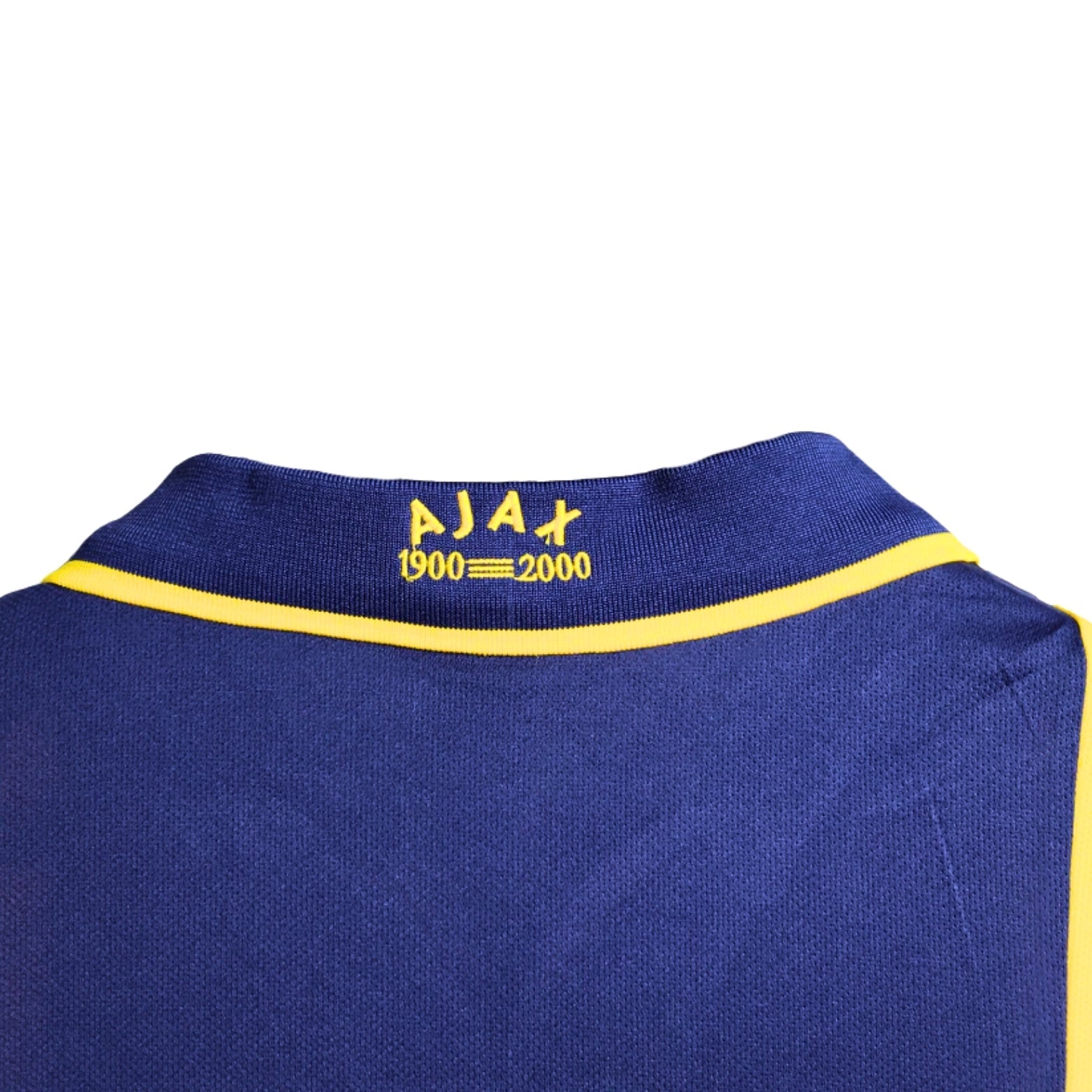 Ajax Away 00/01