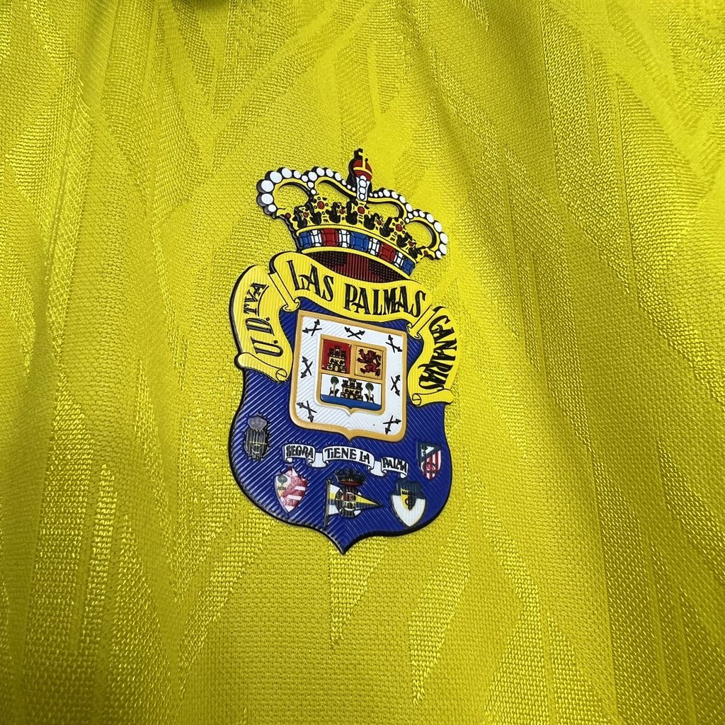 Las Palmas Home 24/25