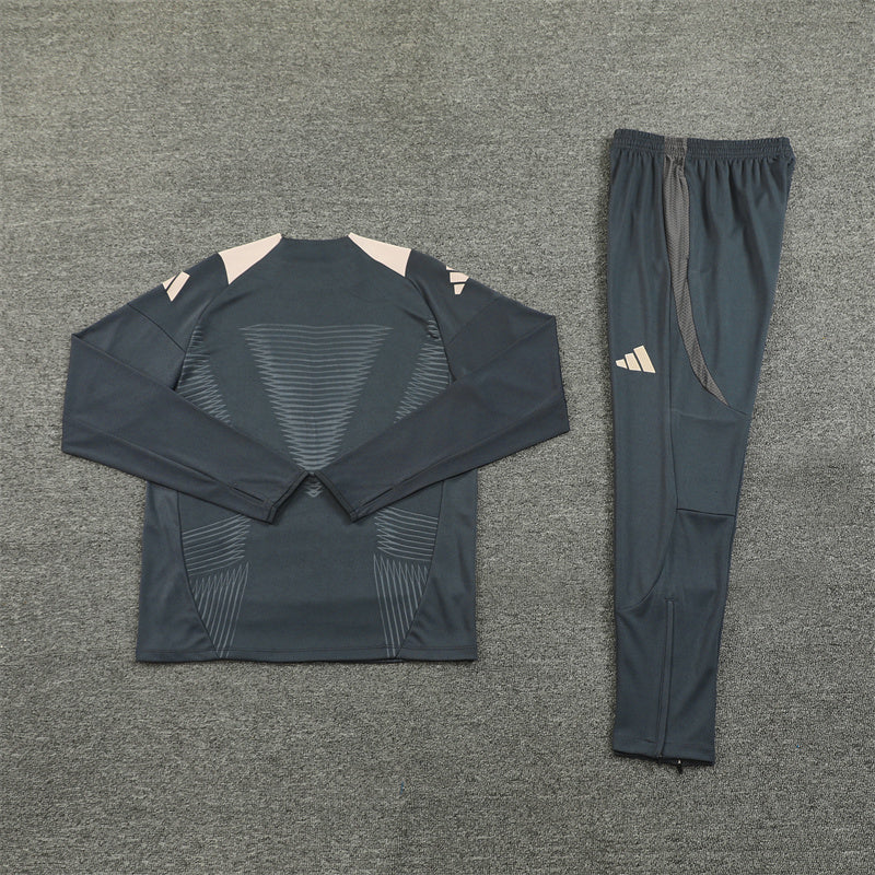 Real Madrid 24/25 - Tracksuit - 1/2 Zip